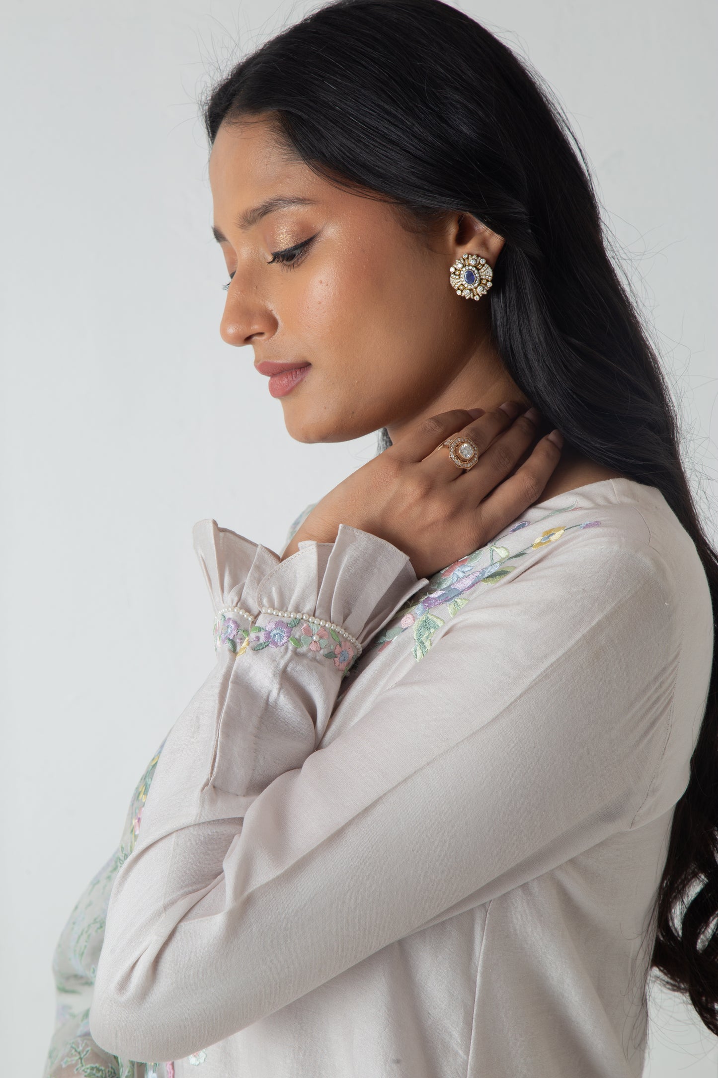 Yeva Kurta Chalk Grey