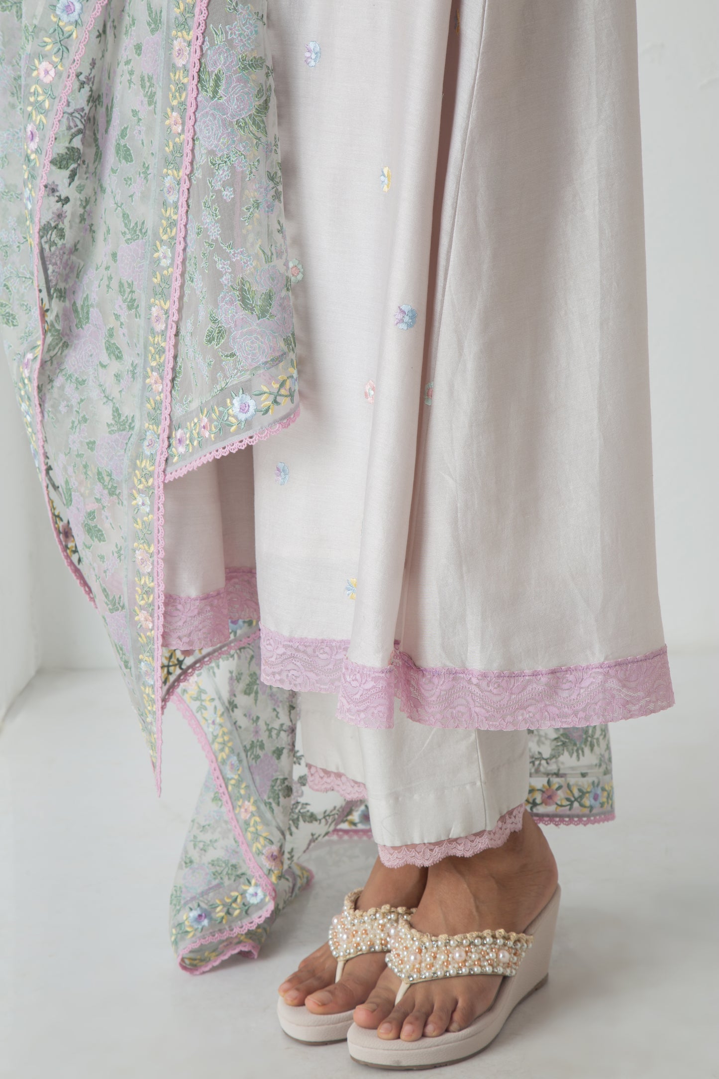 Yeva Kurta Chalk Grey