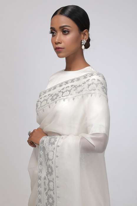 Snowflake's Serenity Saree (Off white)