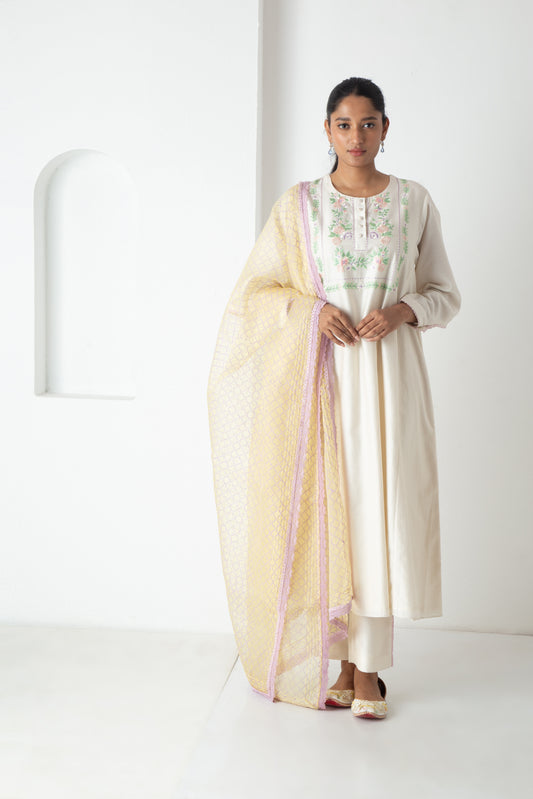 Cyra Kurta Ivory