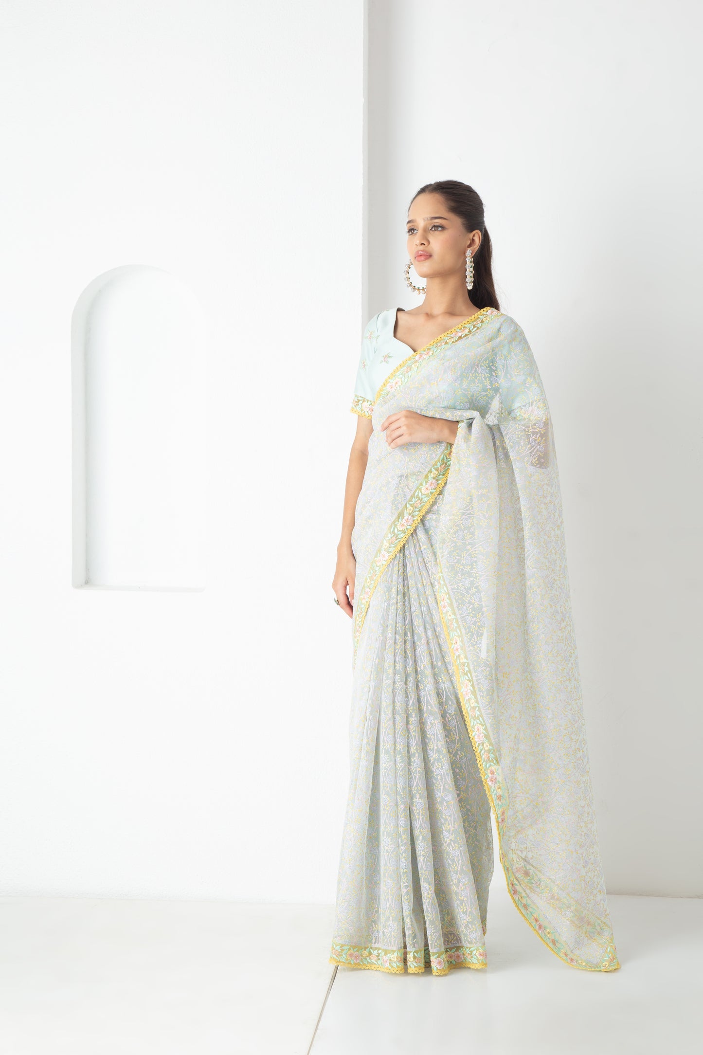 Izel Saree