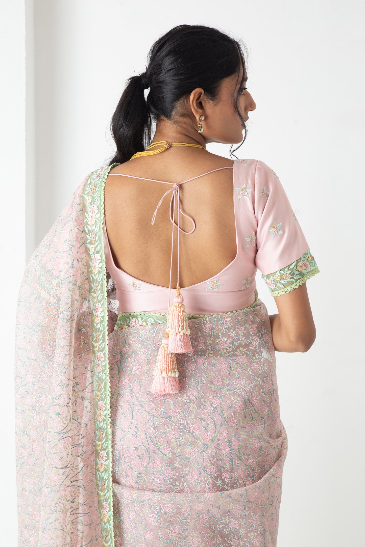 Izel Saree