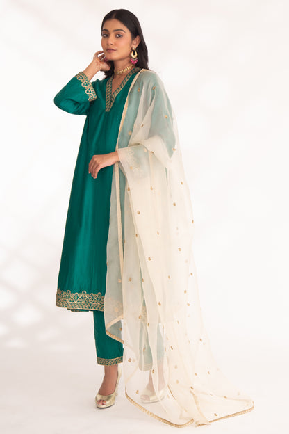 Vanika Dupatta