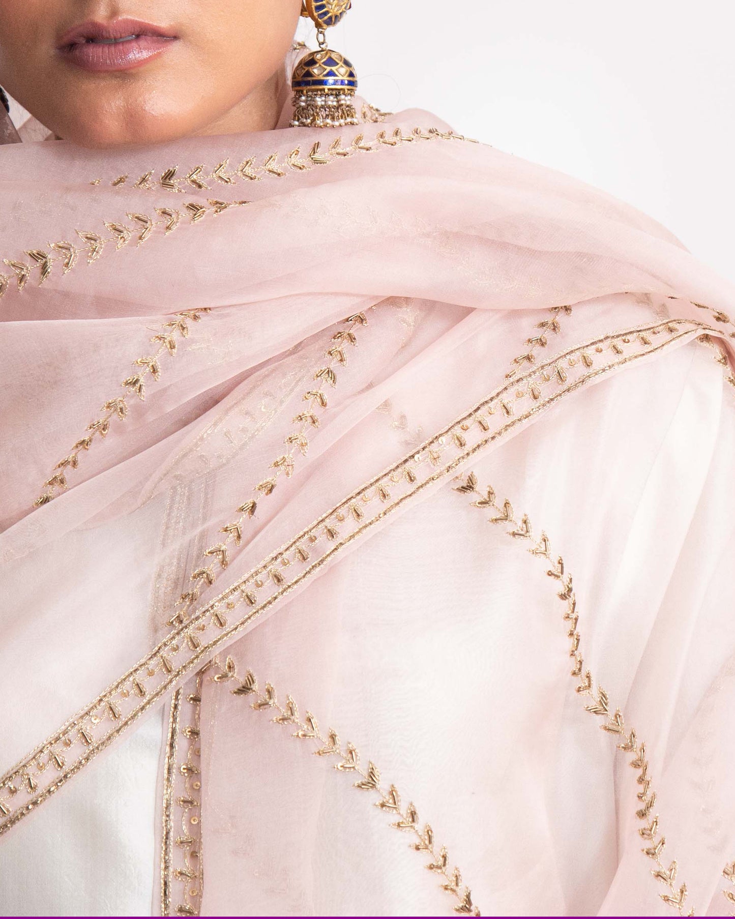 Adya Dupatta