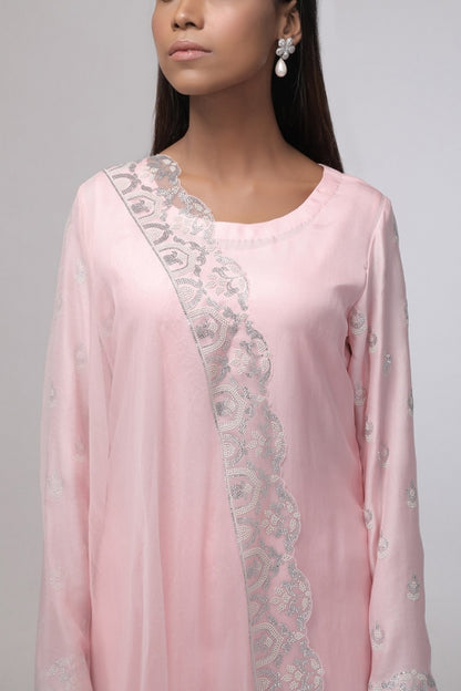 Coral Carnation Kurta Set (Soft Pink)