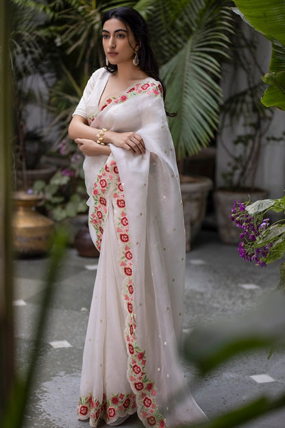 Dviti Saree Off white