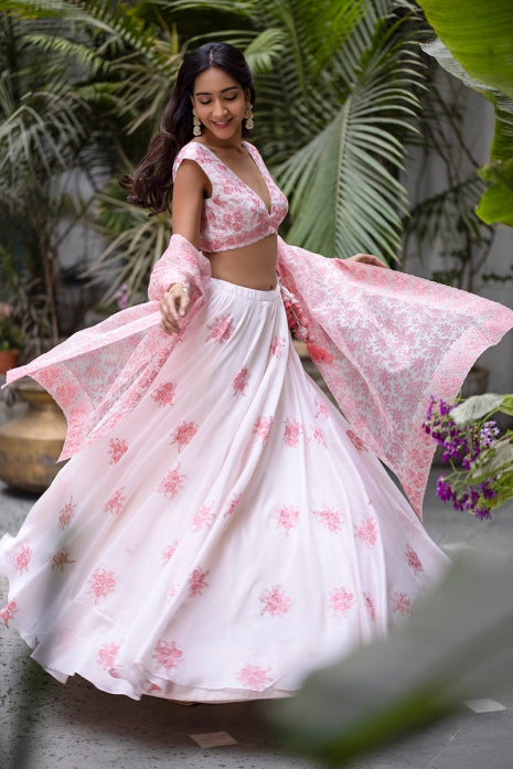 Etti Lehenga Set