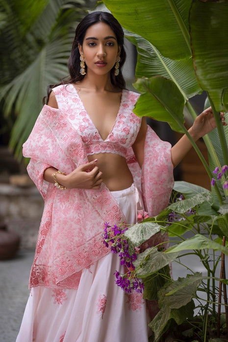 Etti Lehenga Set