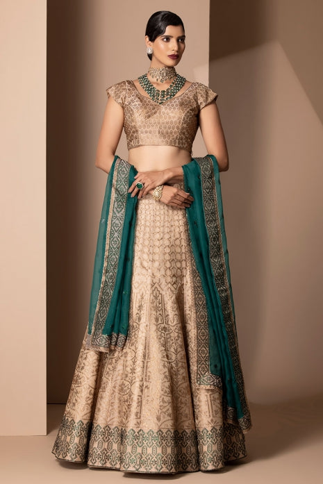 Kanak Lehenga Set Gold