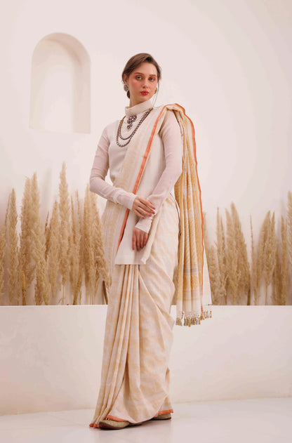 Aarvi Saree White